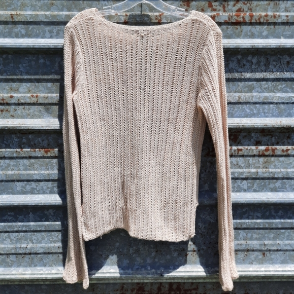 Hollister Keyhole Sweater - Picture 8 of 8